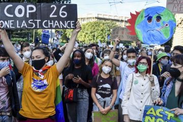 На КС-26 продовжуються переговори, учасники демонстрацій, представники корінних народів вимагають припинити війну з природою На КС-26 продовжуються переговори, учасники демонстрацій, представники корінних народів вимагають припинити війну з природою