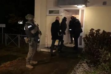 У Німеччині екстремісти хотіли штурмувати парламент і скинути владу: почали спецоперацію У Німеччині екстремісти хотіли штурмувати парламент і скинути владу: почали спецоперацію