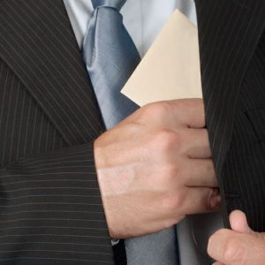 Співробітники СБУ викрили керівників аграрної сфери на корупції в держзакупівлях Співробітники СБУ викрили керівників аграрної сфери на корупції в держзакупівлях