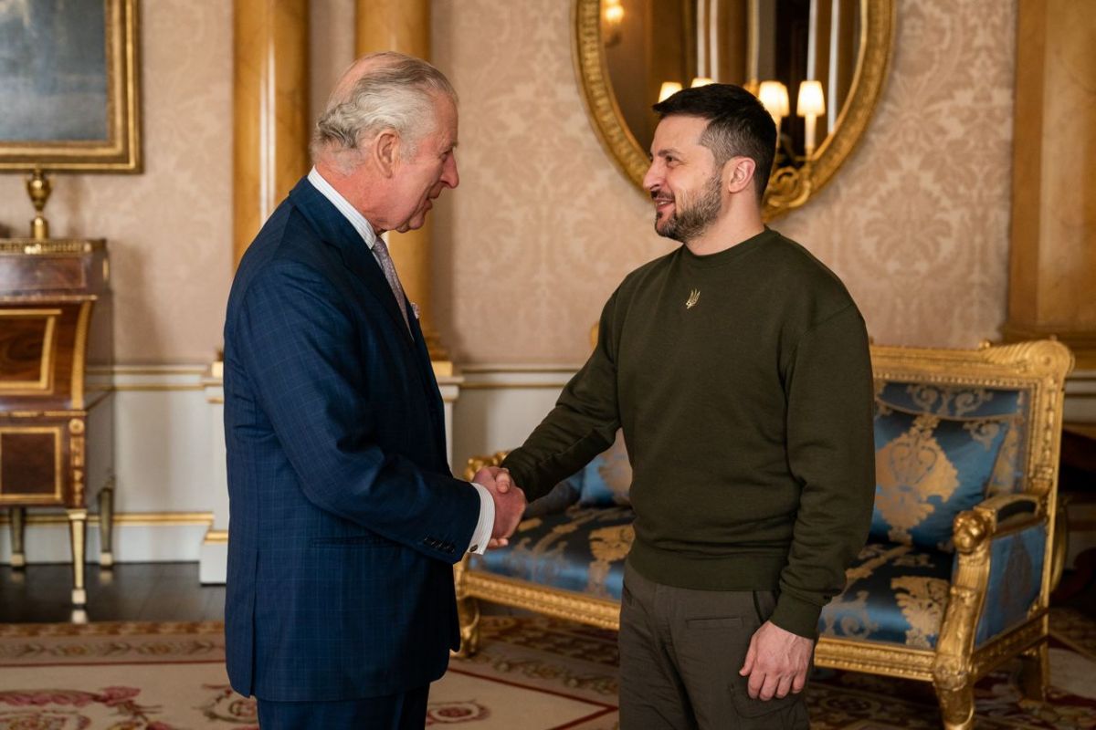 Зеленський став першим Президентом України за всю історію українсько-британських відносин, якого вшанував своєю аудієнцією британський монарх Зеленський став першим Президентом України за всю історію українсько-британських відносин, якого вшанував своєю аудієнцією британський монарх