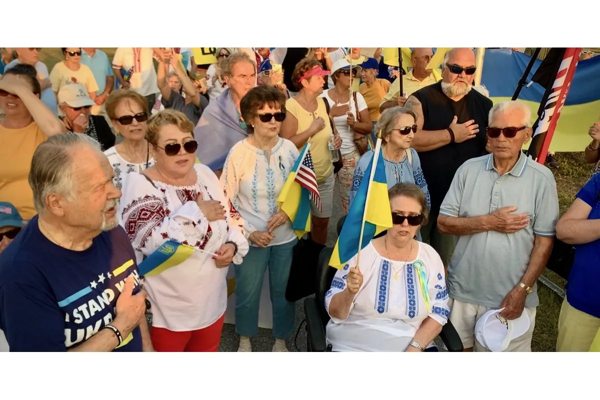 Маніфестація української громади в Норт Порті (Флорида) в річницю  збройного вторгнення московії в Україну