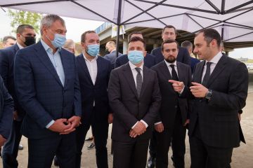 Президент України відкрив Олімпійський дім у Дніпрі Президент України відкрив Олімпійський дім у Дніпрі