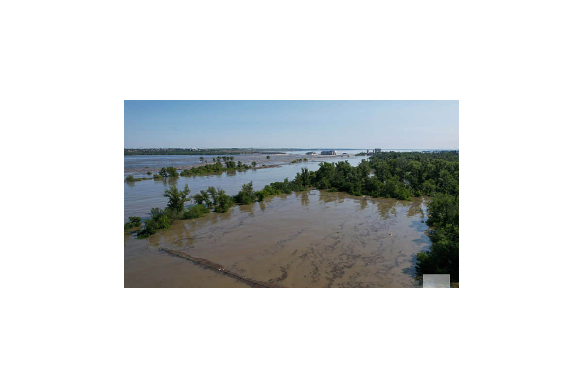В Каховському водосховищі вода продовжує спадати: за день мінус 1 метр В Каховському водосховищі вода продовжує спадати: за день мінус 1 метр