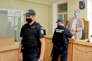 За півроку співробітники Служби судової охорони забезпечили безпеку проведення майже 892 тис. судових засідань  За півроку співробітники Служби судової охорони забезпечили безпеку проведення майже 892 тис. судових засідань