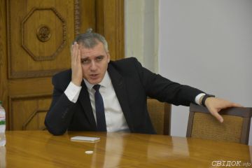 Серый мэр Николаева Сенкевич и его серое благоустройство Серый мэр Николаева Сенкевич и его серое благоустройство