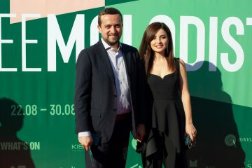 Кирилл Тимошенко вместе с женой улетел в Турцию в отель, где неделя отдыха стоит полмиллиона Кирилл Тимошенко вместе с женой улетел в Турцию в отель, где неделя отдыха стоит полмиллиона