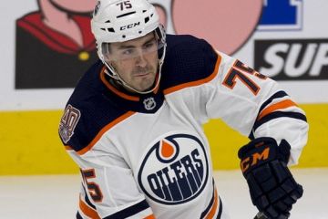 Хороші новини: Еван Бушар вирушив до Європи з «Едмонтон Ойлерз» Хороші новини: Еван Бушар вирушив до Європи з «Едмонтон Ойлерз»