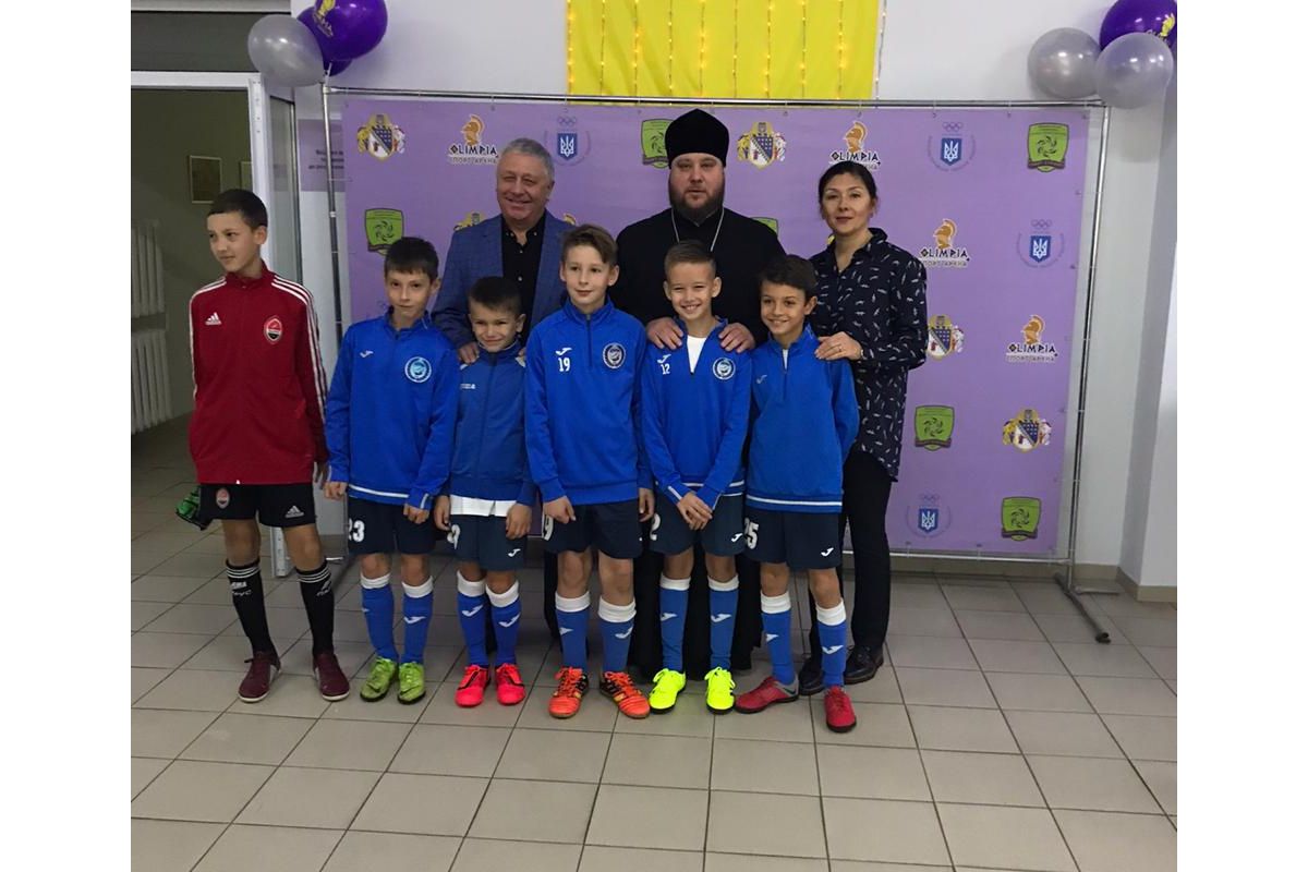 Петровский Александр Владимирович: Президент Международного благотворительного фонда поддержал спортсменов детско-юношеского турнира Петровский Александр Владимирович: Президент Международного благотворительного фонда поддержал спортсменов детско-юношеского турнира