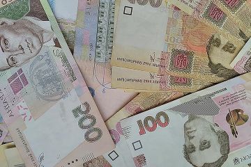 Розрахувалася фальшивими купюрами Розрахувалася фальшивими купюрами