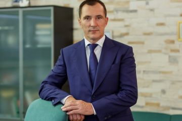 Сегодня празднует свой день рождения, Владимир Степанович Про́дивус - украинский предприниматель, спортивный функционер, меценат, политик Сегодня празднует свой день рождения, Владимир Степанович Про́дивус - украинский предприниматель, спортивный функционер, меценат, политик