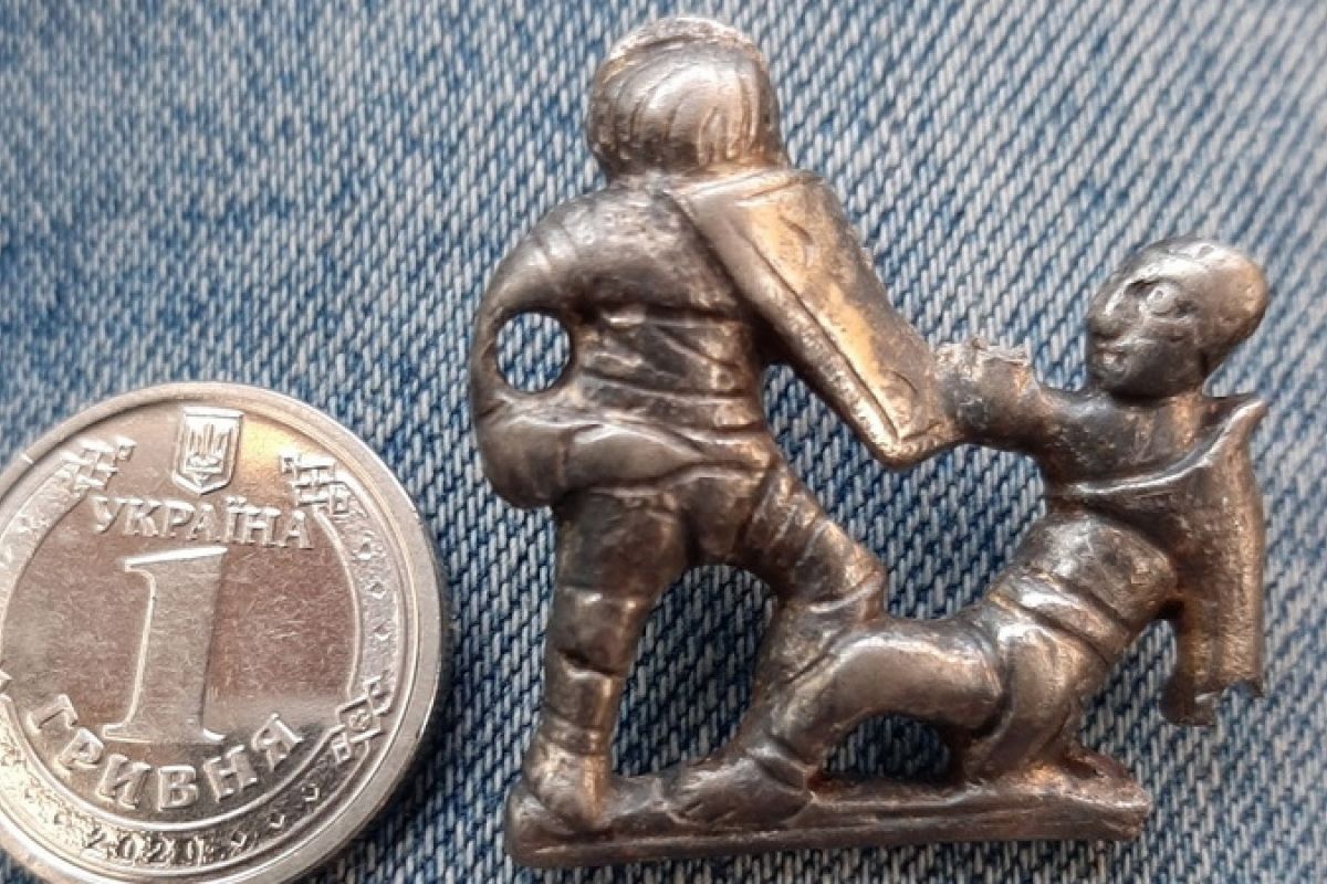 На Хмельниччині знайшли срібний артефакт На Хмельниччині знайшли срібний артефакт