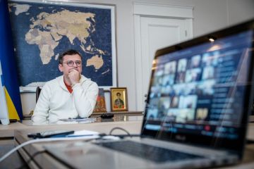 Уже тиждень українські посольства та консульства отримують підозрілі пакунки Уже тиждень українські посольства та консульства отримують підозрілі пакунки