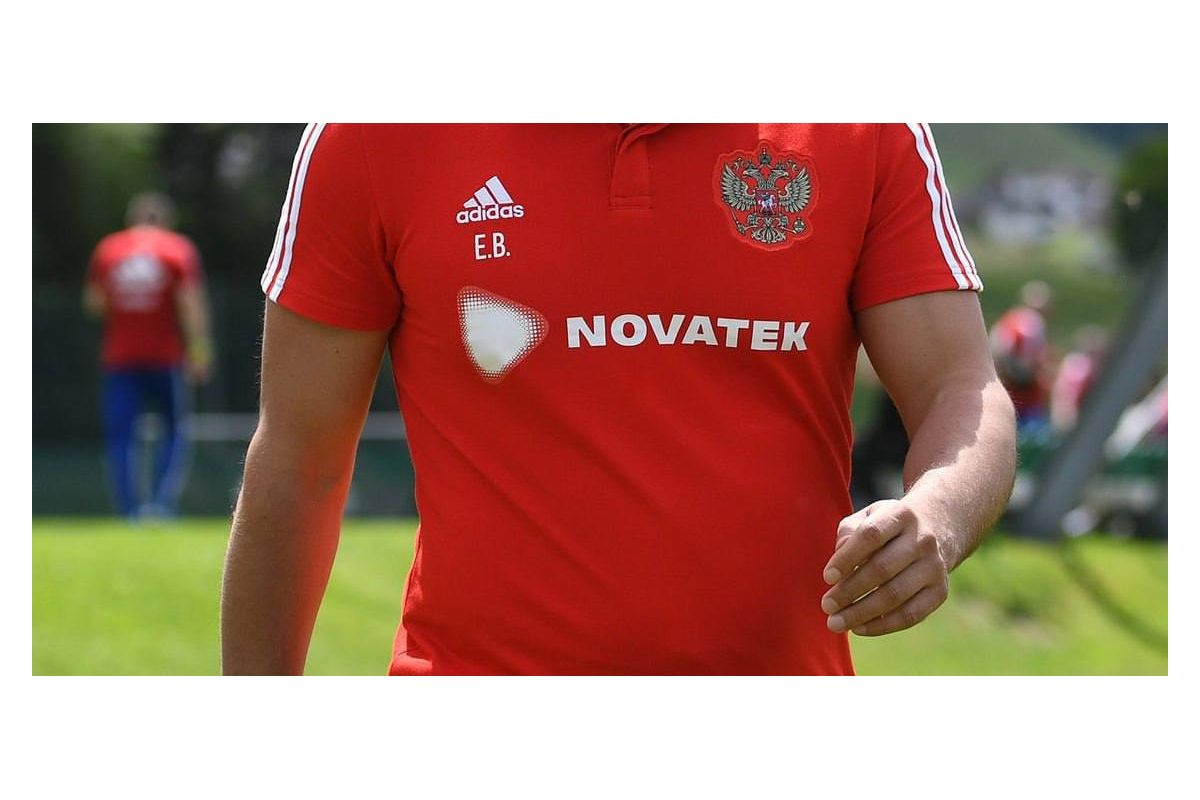 Adidas заборонив збірній росії з футболу грати у своєму екіпіруванні Adidas заборонив збірній росії з футболу грати у своєму екіпіруванні