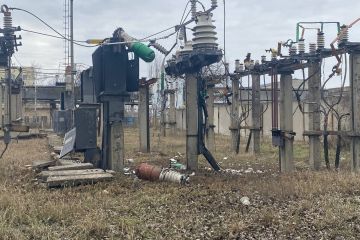 У Херсоні окупанти обстріляли одне з підприємств критичної інфраструктури міста  У Херсоні окупанти обстріляли одне з підприємств критичної інфраструктури міста