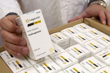 До України вперше прибула партія ліків від COVID-19 До України вперше прибула партія ліків від COVID-19