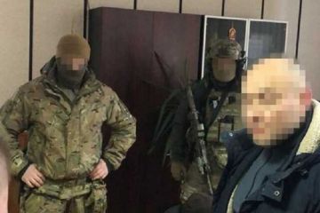 СБУ викрила співробітника Укрзалізниці, який працював на фсб і коригував ракетні удари по Києву СБУ викрила співробітника Укрзалізниці, який працював на фсб і коригував ракетні удари по Києву