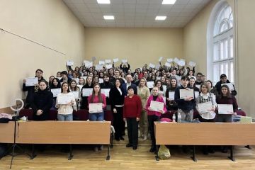 Близько 400 внутрішньо переміщених осіб зі східних та південних регіонів України опановують у Львові управління проєктами Близько 400 внутрішньо переміщених осіб зі східних та південних регіонів України опановують у Львові управління проєктами