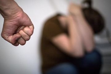 Протидія домашньому насиллю: в Україні запустили чат-бот Протидія домашньому насиллю: в Україні запустили чат-бот