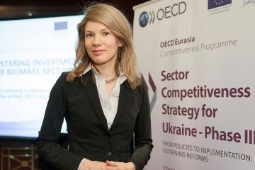 Работающая на Сороса Елена Трегуб - устроила Айвараса Абромавичуса в “Укроборонпром”. Останется ли ГП работать на благо Украины…  Работающая на Сороса Елена Трегуб - устроила Айвараса Абромавичуса в “Укроборонпром”. Останется ли ГП работать на благо Украины…