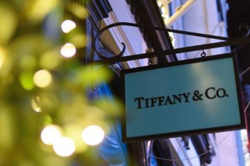 Tiffany&Co. пожертвують мільйон доларів на боротьбу з коронавірусом Tiffany&Co. пожертвують мільйон доларів на боротьбу з коронавірусом