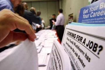 В США за допомогою по безробіттю звернулося 11% працездатного населення В США за допомогою по безробіттю звернулося 11% працездатного населення