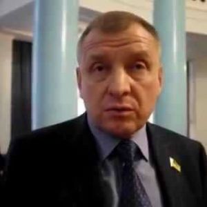 Майбах на декларації не проїхав: що Петро Юрчишин “забув” зазначити у своїй звітності Майбах на декларації не проїхав: що Петро Юрчишин “забув” зазначити у своїй звітності