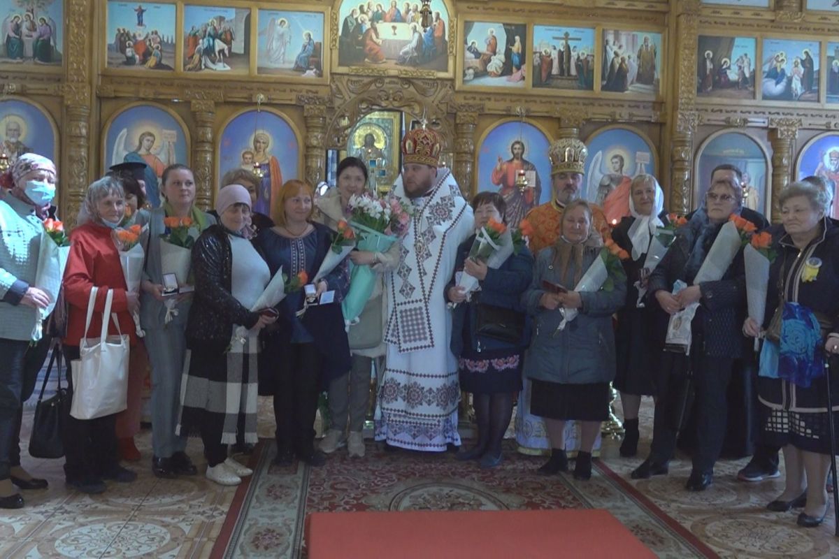 День матері у Дніпровському Храмі Різдва Пресвятої Богородиці День матері у Дніпровському Храмі Різдва Пресвятої Богородиці