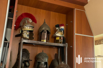 У екснардепа Валерія Горбатова знайшли таємну колекцію стародавніх артефактів У екснардепа Валерія Горбатова знайшли таємну колекцію стародавніх артефактів