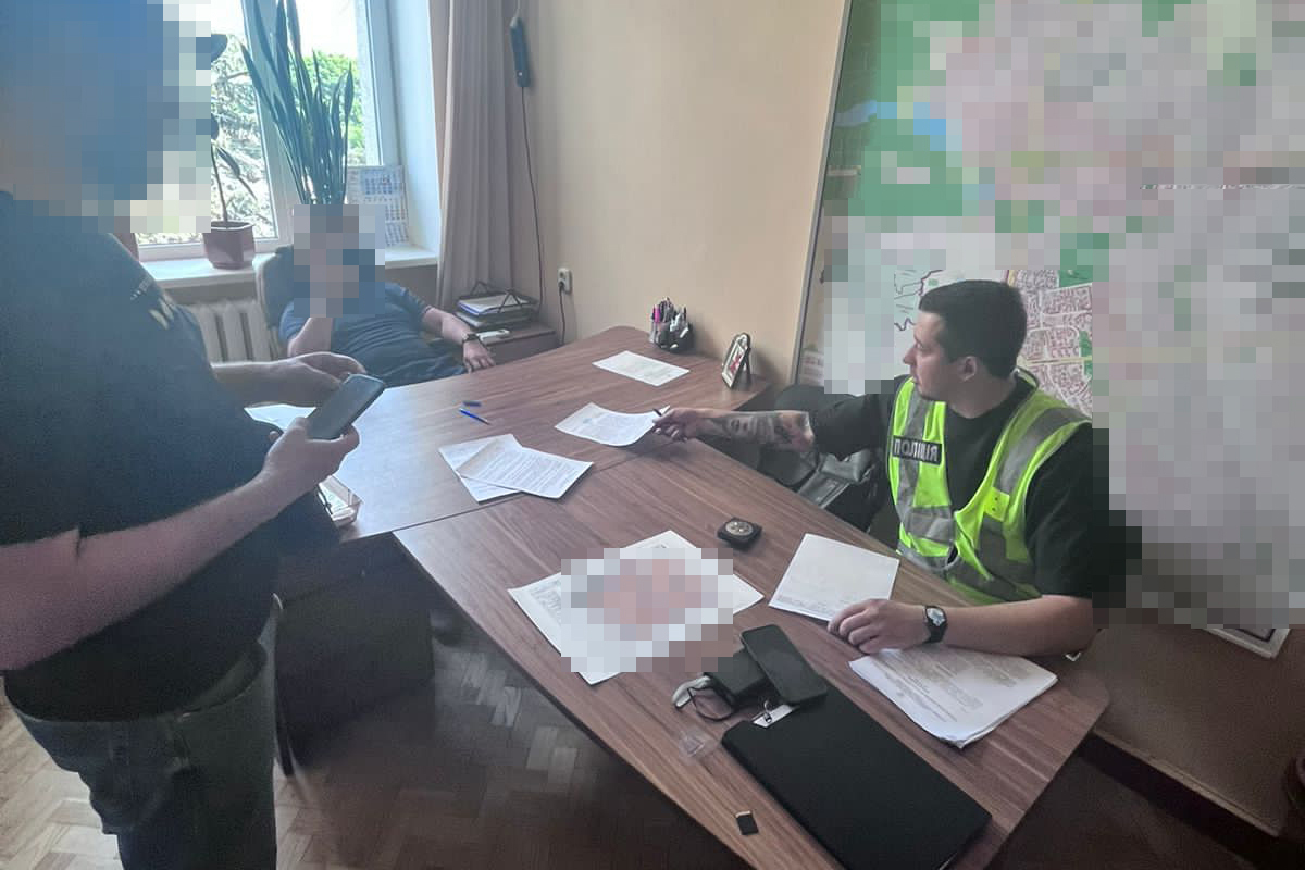 В двох районах Києва виявили розкрадання на ремонті укриттів на загальну суму 1 млн 300 тис. грн В двох районах Києва виявили розкрадання на ремонті укриттів на загальну суму 1 млн 300 тис. грн