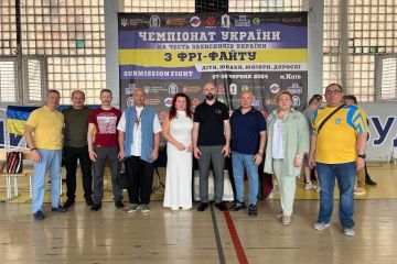 Відкриття Чемпіонату України з фрі-файту у розділі SUBMISSION FIGHT. Відкриття Чемпіонату України з фрі-файту у розділі SUBMISSION FIGHT.