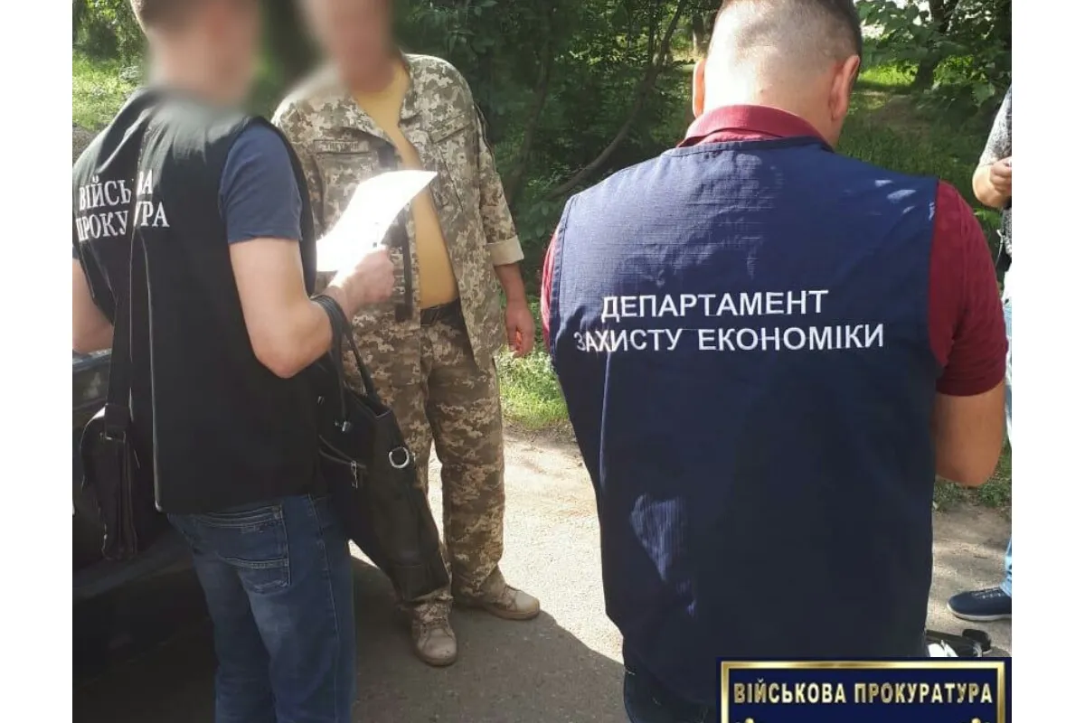 На Одещині чинного та колишнього співробітників  Арцизького РТЦК та СП затримано на хабарі