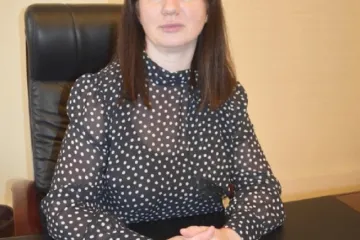 ​Людмила Слотюк - на Lexus и в съемной квартире от СБУ: что известно о семье главного налоговика в Черниговской области