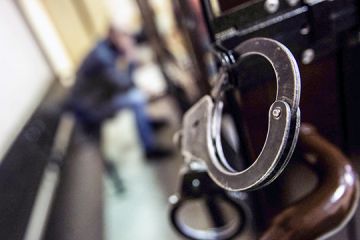 Без права внесення застави: прокуратура домоглась взяття під варту членів злочинної групи, які вимагали грошові кошти у таксистів Без права внесення застави: прокуратура домоглась взяття під варту членів злочинної групи, які вимагали грошові кошти у таксистів