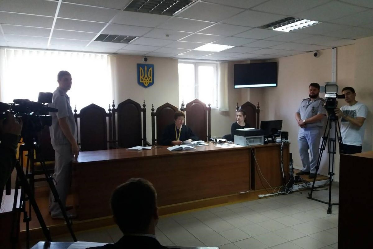 "Найкрутіший" адвокат Одеси - або як з допомогою Київського райсуду м. Одеси залякують інвесторів ЖК "Золотий Берег" "Найкрутіший" адвокат Одеси - або як з допомогою Київського райсуду м. Одеси залякують інвесторів ЖК "Золотий Берег"