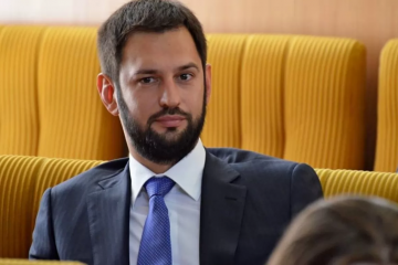 Чиновник таможни Макарьян Давид – занимался рейдерством и покрывал работу криминальных игральных притонов, но дружба и кумовство с Павлом Рябикиным творят чудеса Чиновник таможни Макарьян Давид – занимался рейдерством и покрывал работу криминальных игральных притонов, но дружба и кумовство с Павлом Рябикиным творят чудеса