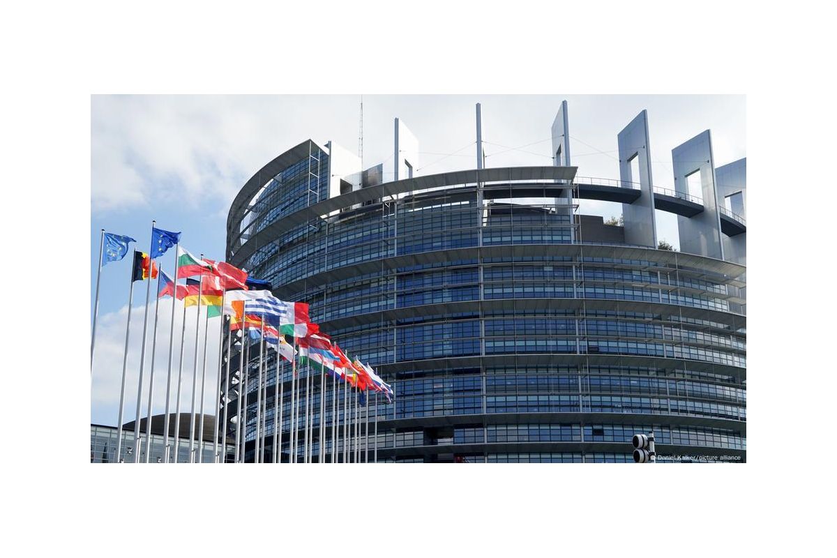 Європарламент закликав ЄС збивати дрони та літаки, що порушують повітряний простір Європарламент закликав ЄС збивати дрони та літаки, що порушують повітряний простір