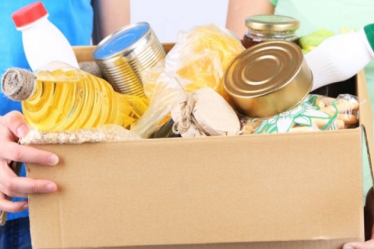 Пенсіонерам Маріуполя роздадуть продуктові ящички Пенсіонерам Маріуполя роздадуть продуктові ящички