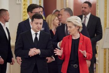 Три угоди підписані на саміті Україна-ЄС Три угоди підписані на саміті Україна-ЄС