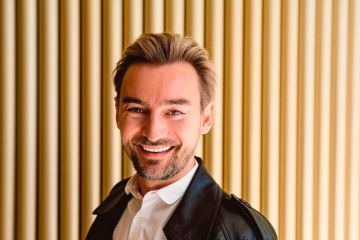 Алан Бадоєв відзняв новий кліп для гурту "ВІА Гра" Алан Бадоєв відзняв новий кліп для гурту "ВІА Гра"