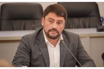 Владислав Трубіцин – утік. Депутата Київради викрили на хабарі Владислав Трубіцин – утік. Депутата Київради викрили на хабарі