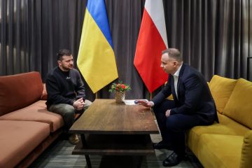 Володимир Зеленський та Анджей Дуда провели зустріч у Жешуві Володимир Зеленський та Анджей Дуда провели зустріч у Жешуві