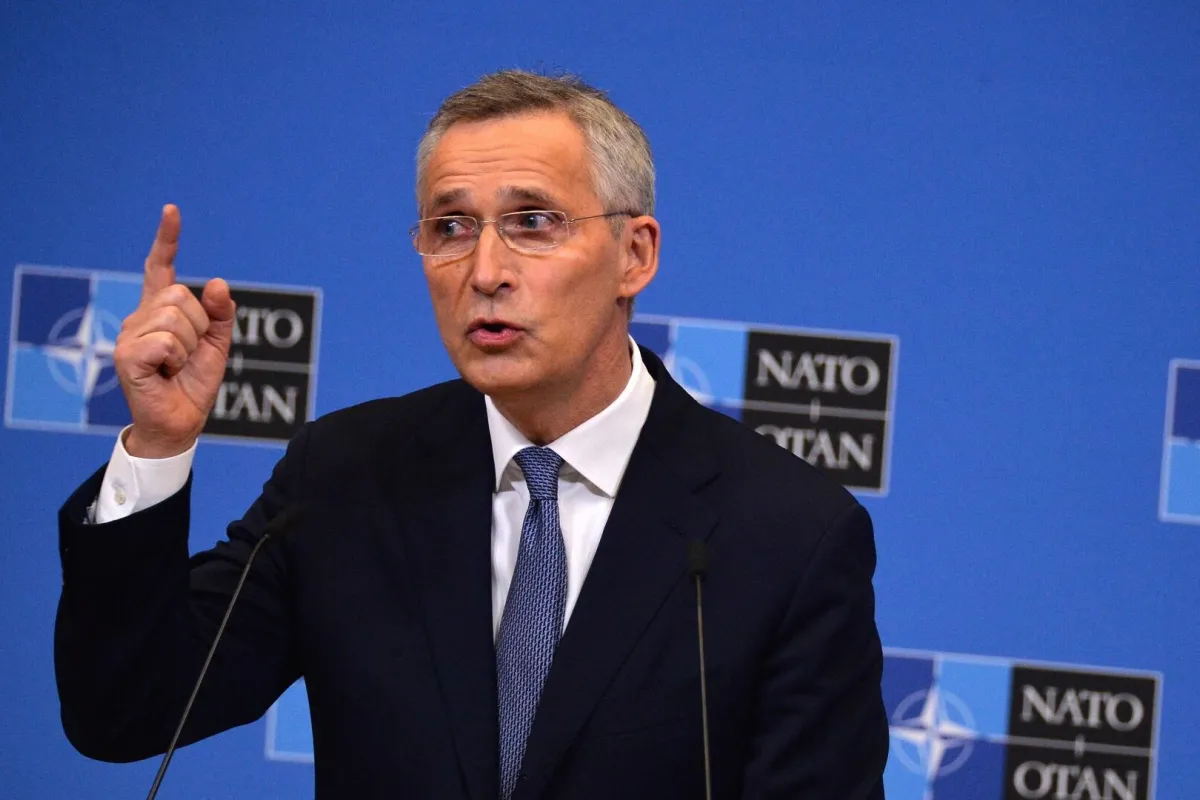 Генсек НАТО Столтенберг висловлює стурбованість можливістю десятилітнього конфлікту з Росією.
