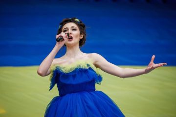 Вікторія Булєєва – «Фенікс». Неймовірний талант, безмежна краса та надзвичайна харизма – сходження нової зірочки української естради! Вікторія Булєєва – «Фенікс». Неймовірний талант, безмежна краса та надзвичайна харизма – сходження нової зірочки української естради!