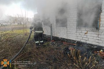 Російське вторгнення в Україну : У Дніпрі ракетами росії знищено інфраструктурний об’єкт Російське вторгнення в Україну : У Дніпрі ракетами росії знищено інфраструктурний об’єкт