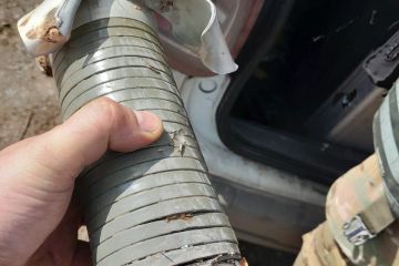 У Сумській області вибухотехніки вилучають ворожі боєприпаси, а криміналісти документують наслідки злочинів російських окупантів У Сумській області вибухотехніки вилучають ворожі боєприпаси, а криміналісти документують наслідки злочинів російських окупантів