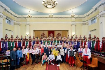 «А ми тую червону калину підіймемо…» – довгоочікуваний концерт Українського народного хору «Калина» імені Григорія Семеновича Левченка «А ми тую червону калину підіймемо…» – довгоочікуваний концерт Українського народного хору «Калина» імені Григорія Семеновича Левченка