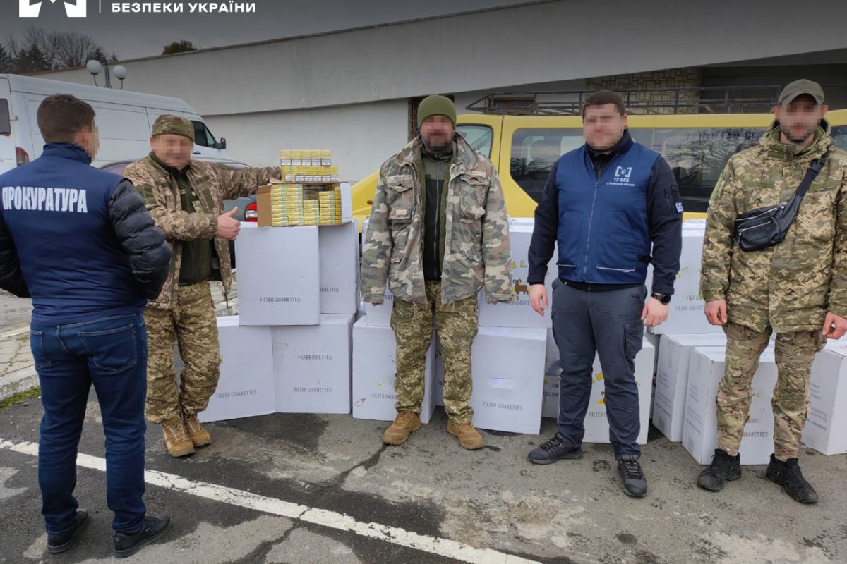 БЕБ передало до ЗСУ 25 тис пачок цигарок