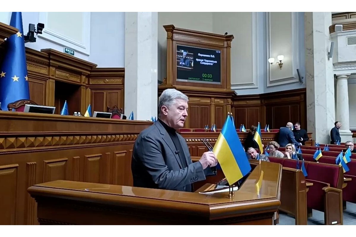 Петро ПОРОШЕНКО: Новий законопроект є прикладом маніпуляції, знущання і обману Петро ПОРОШЕНКО: Новий законопроект є прикладом маніпуляції, знущання і обману
