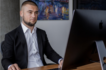 Обнальщик и конвертатор Пуля Евгений Валерьевич: прожект по разработке «квантового шлема», спонсорство террористов «ЛДНР» и санкции СНБО Обнальщик и конвертатор Пуля Евгений Валерьевич: прожект по разработке «квантового шлема», спонсорство террористов «ЛДНР» и санкции СНБО