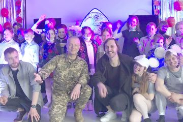 З ТУРБОТОЮ ПРО ЩАСЛИВЕ ЖИТТЯ УКРАЇНСЬКИХ ДІТЕЙ З ТУРБОТОЮ ПРО ЩАСЛИВЕ ЖИТТЯ УКРАЇНСЬКИХ ДІТЕЙ